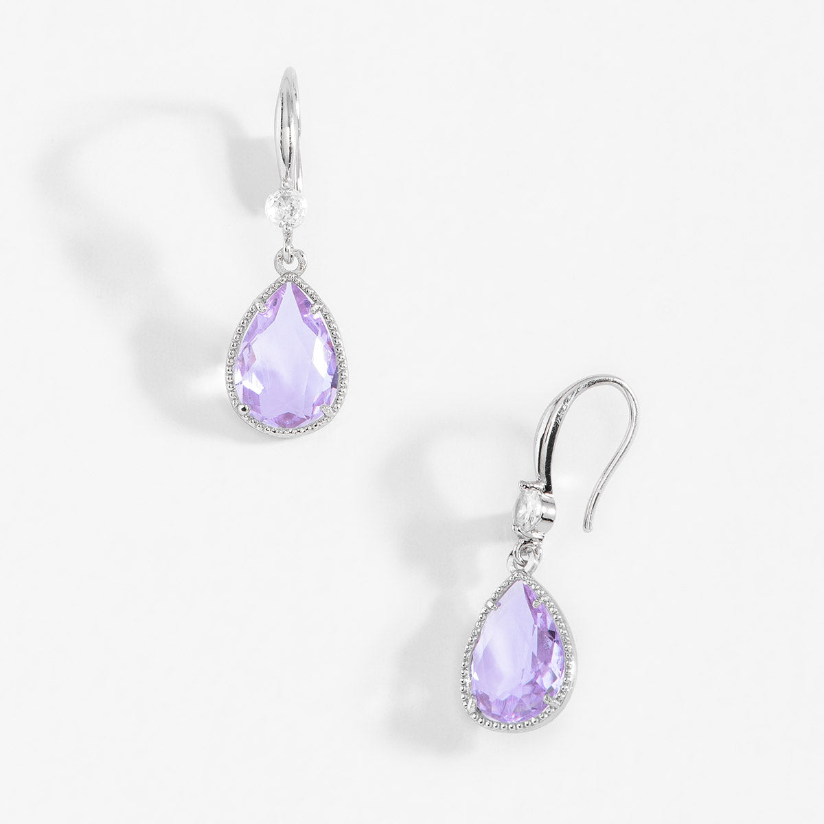 Aretes violeta