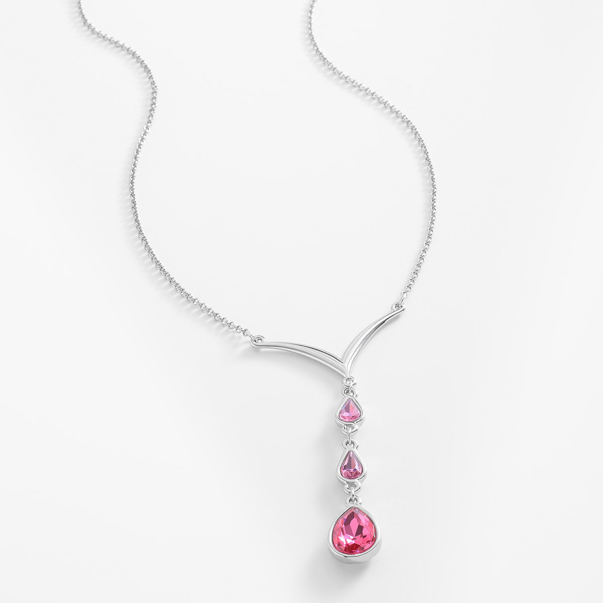 Collar con piedras gotas rosas